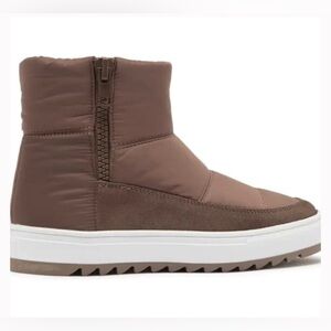 Blondo Tan Winter & Rain Boots (Never Worn!)